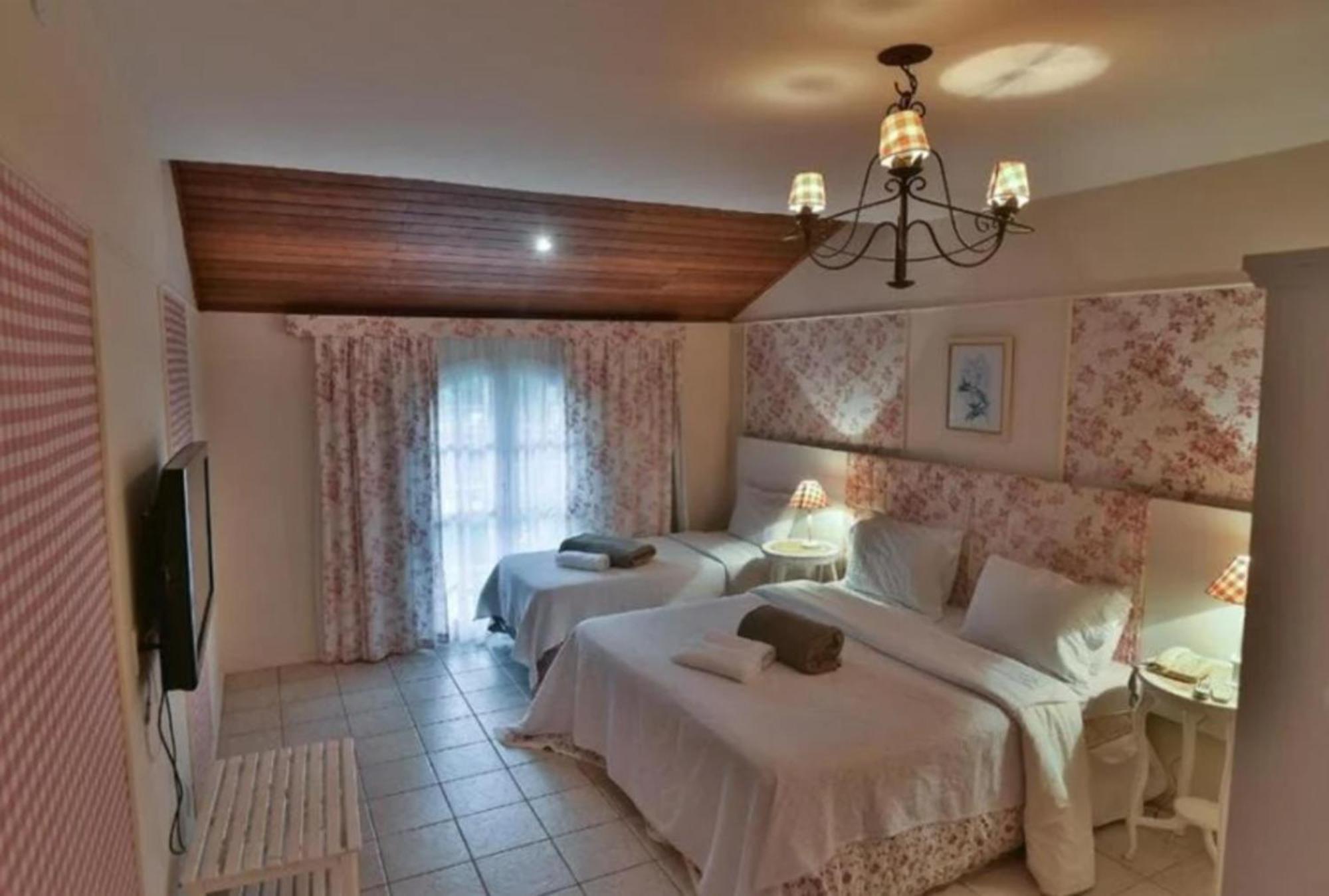 Hotel Fazenda Cachoeiras De Cavaru Васорас Экстерьер фото