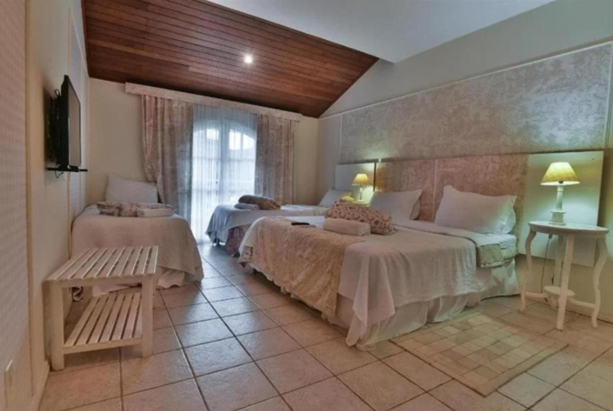 Hotel Fazenda Cachoeiras De Cavaru Васорас Экстерьер фото
