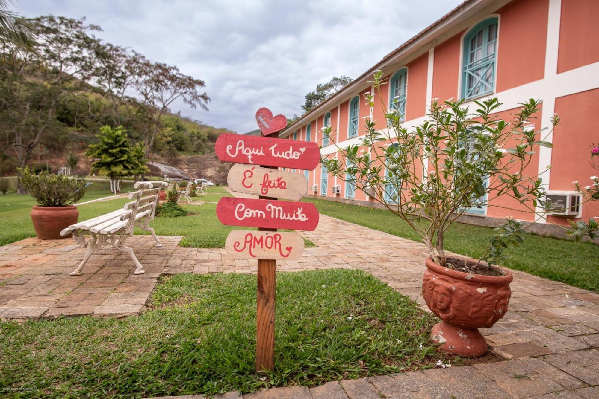 Hotel Fazenda Cachoeiras De Cavaru Васорас Экстерьер фото